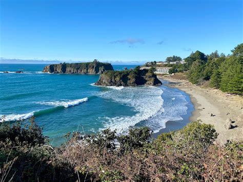 Brookings, Oregon .